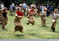 AS0000154F06 Primary school children, sports day